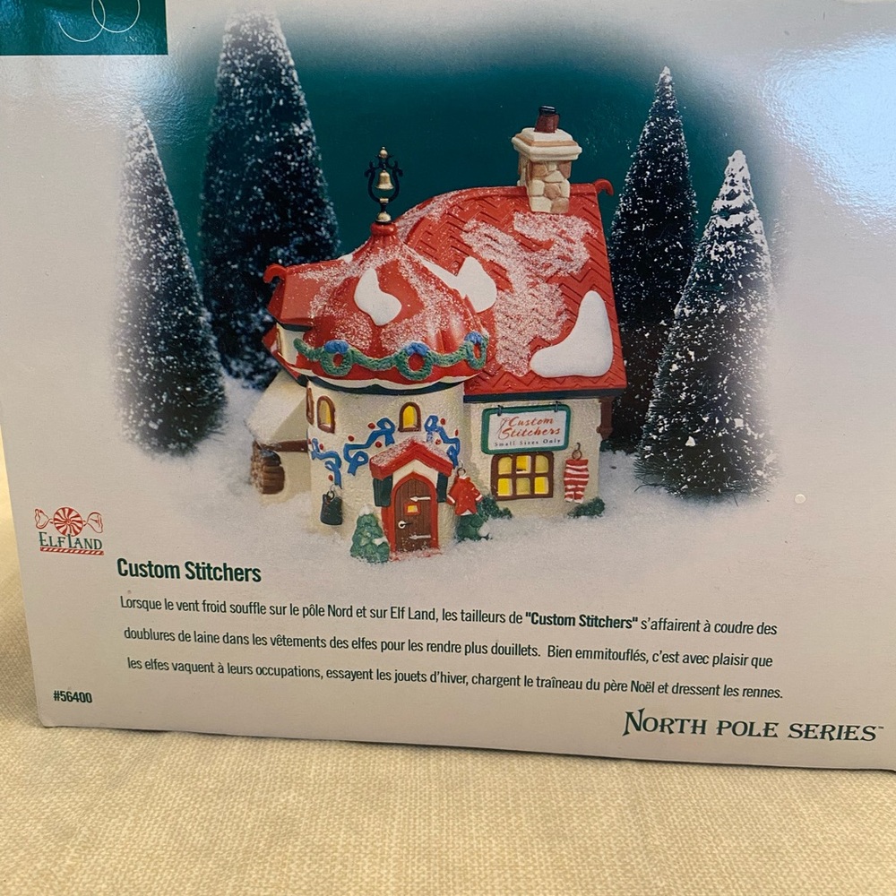 Dept 56 North Pole Series Elfland “Custom Stitchers” - Signed - Tested and works - Picture 3 of 10